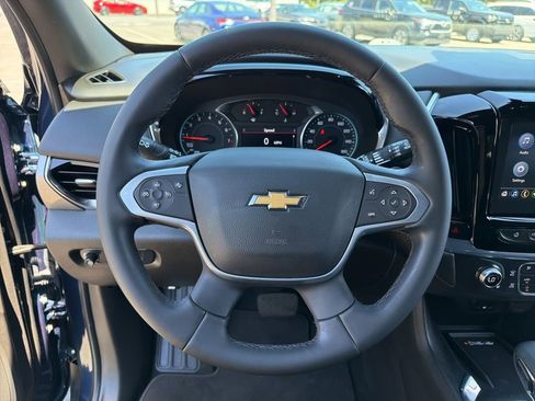 Used 2023 Chevrolet Traverse LT AWD/4WD image 15