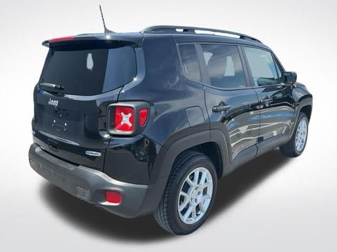 Used 2020 Jeep Renegade Latitude w/ Cold Weather Group AWD/4WD image 15