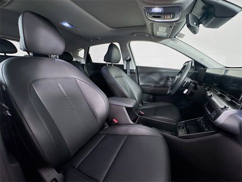 Certified 2025 Hyundai Kona Limited image 35