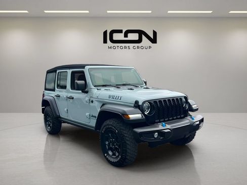 Used 2023 Jeep Wrangler Unlimited w/ Cold Weather Group AWD/4WD image 8