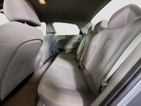 Used 2023 Hyundai Elantra SEL w/ Convenience Package FWD image 25