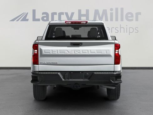 Used 2024 Chevrolet Silverado 1500 Custom Trail Boss w/ Realtree Special Edition image 8