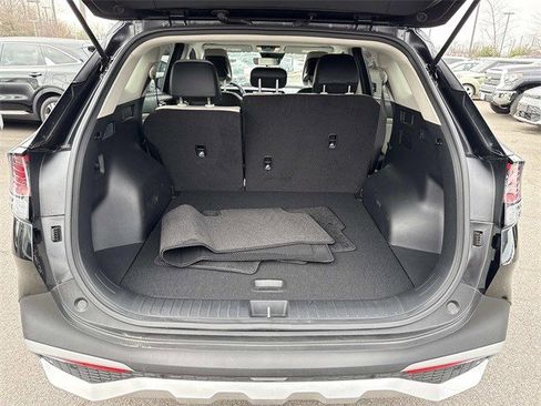 Used 2025 Kia Sportage EX image 12