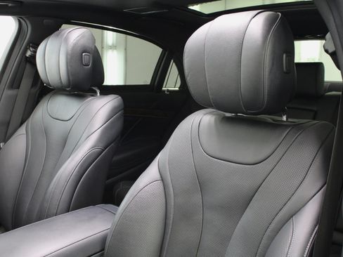 Used 2015 Mercedes-Benz S 550 Sedan image 34