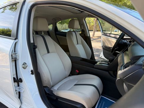 Used 2016 Honda Civic EX-T image 16