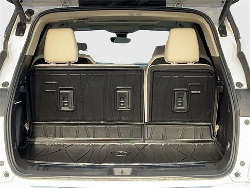 Used 2023 Buick Enclave Avenir w/ Avenir Technology Package image 19