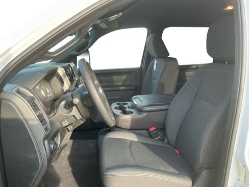 New 2026 RAM 3500 Tradesman AWD/4WD image 9