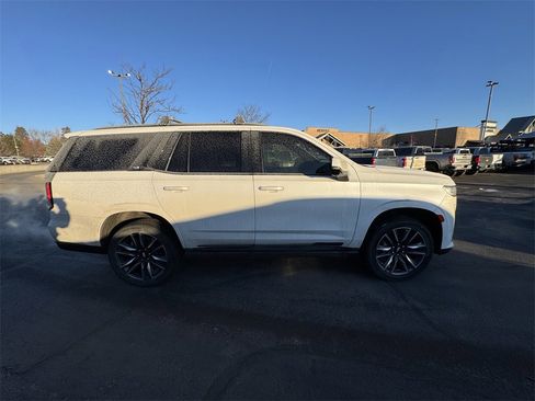 Used 2024 Cadillac Escalade Sport w/ Touring Package image 3