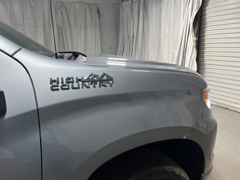 Used 2023 Chevrolet Silverado 1500 High Country image 9