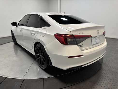 Certified 2024 Honda Civic Sport image 9