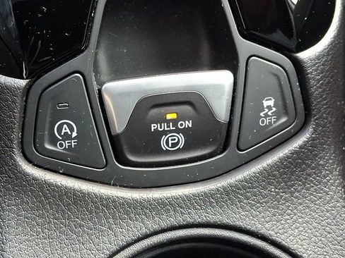 Used 2021 Jeep Compass Limited w/ Sun and Sound Group AWD/4WD image 28