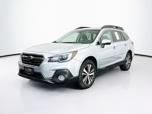 Used 2018 Subaru Outback 2.5i Limited AWD/4WD image 3