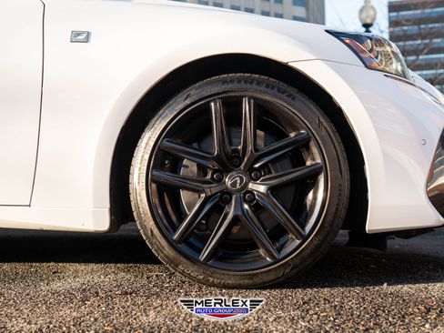 Used 2019 Lexus IS 350 F Sport image 10