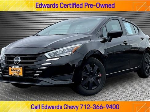 Used 2025 Nissan Versa S w/ Trunk Package FWD image 1