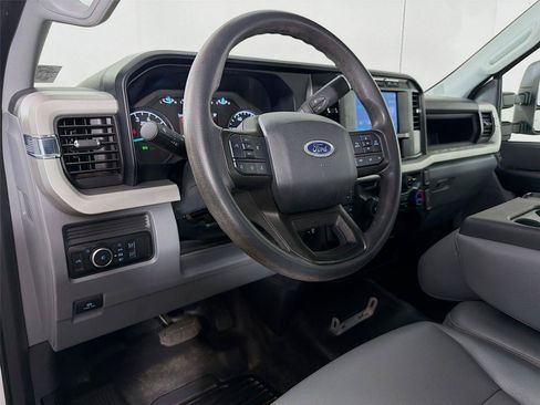 Used 2023 Ford F250 XL w/ FX4 Off-Road Package AWD/4WD image 16