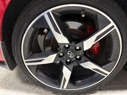 Used 2022 INFINITI Q60 Red Sport 400 w/ Carbon Fiber Package image 39