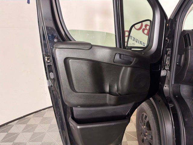 Used 2023 RAM ProMaster 1500 w/ Black Appearance Package FWD image 31