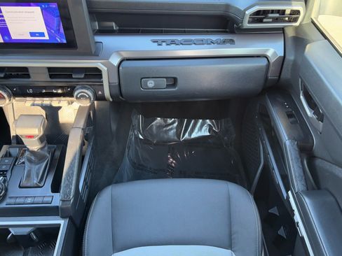 Used 2024 Toyota Tacoma TRD Off-Road image 14