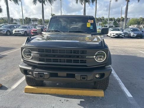 Used 2022 Ford Bronco Black Diamond image 5