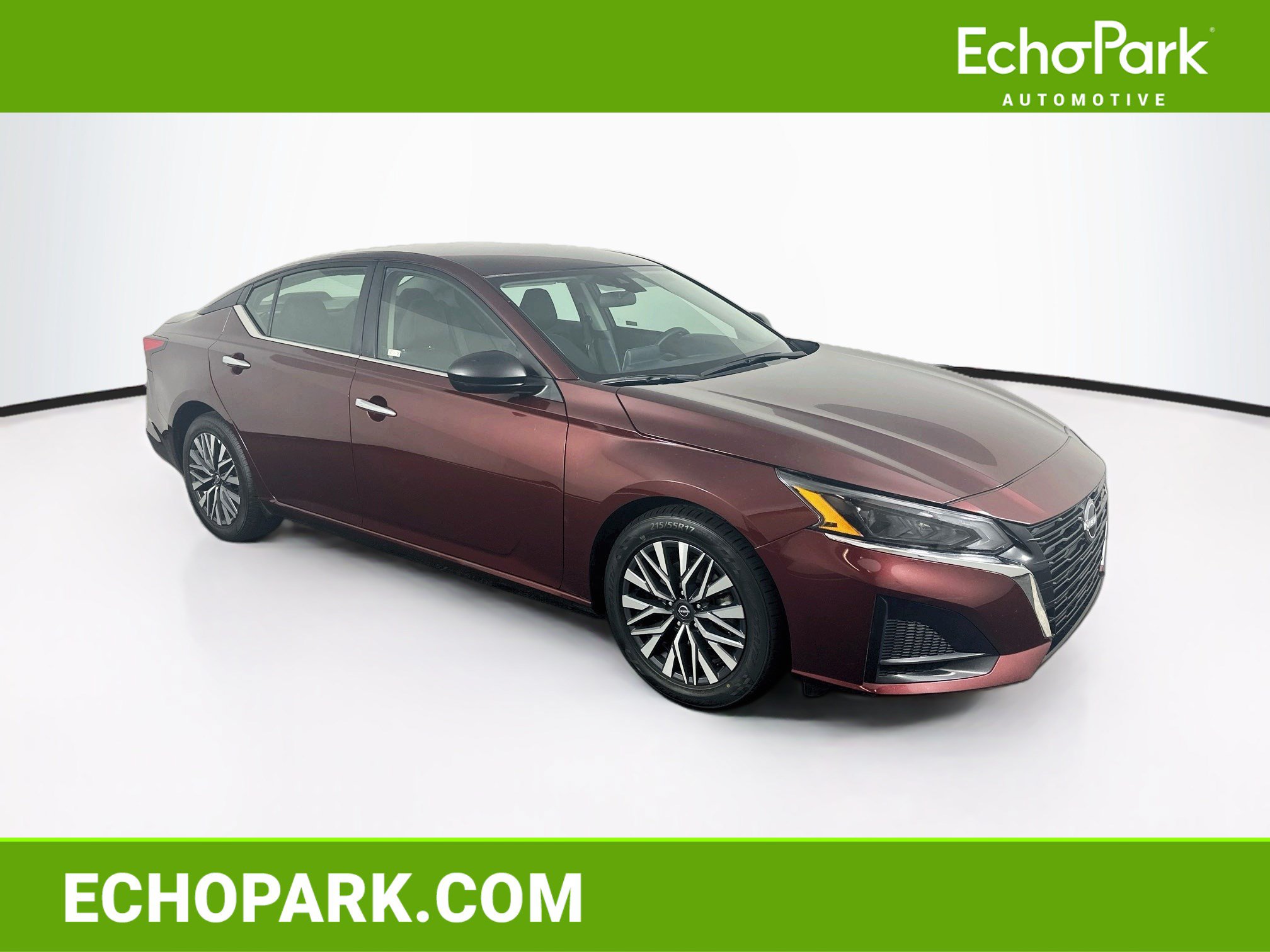 Used 2025 Nissan Altima 2.5 SV FWD image 1