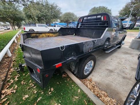 Used 2022 RAM 3500 Tradesman w/ Chrome Appearance Group image 5