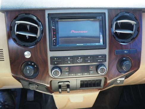Used 2011 Ford F350 Lariat w/ Lariat Ultimate Pkg AWD/4WD image 20