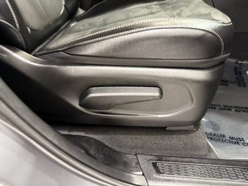 Used 2023 Jeep Grand Cherokee Altitude image 20