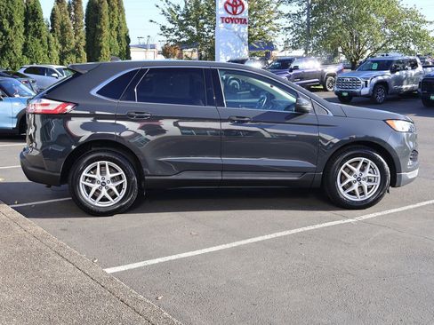 Used 2021 Ford Edge SEL w/ Cargo Accessory Package image 9