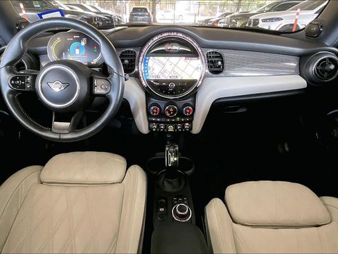 Used 2023 MINI Cooper SE image 15