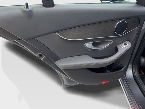 Used 2019 Mercedes-Benz C 300 Sedan image 34