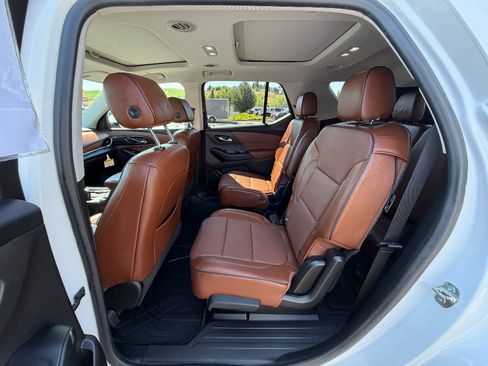 Used 2020 Chevrolet Traverse High Country w/ LPO, Floor Liner Package AWD/4WD image 3