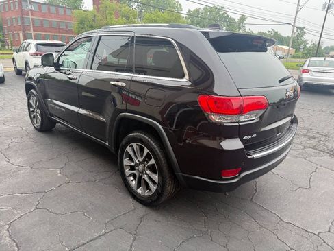 Used 2018 Jeep Grand Cherokee Limited AWD/4WD image 4