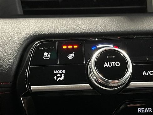 New 2025 Honda Pilot Black Edition image 18