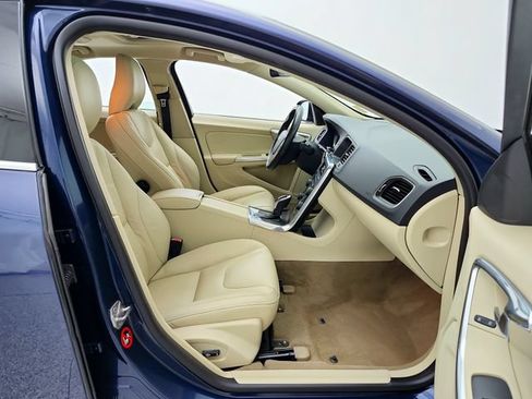 Used 2014 Volvo S60 T5 w/ Climate Package FWD image 14