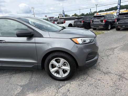 Used 2024 Ford Edge SE AWD/4WD image 2