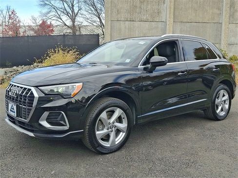 Used 2019 Audi Q3 2.0T Premium image 3