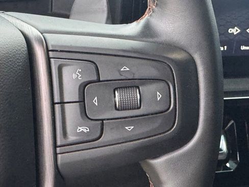 Used 2024 GMC Sierra 1500 AT4 w/ Technology Package AWD/4WD image 27