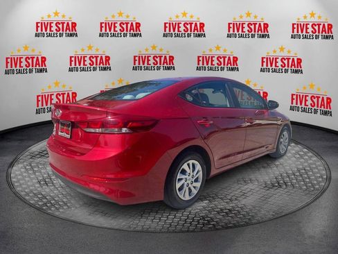Used 2018 Hyundai Elantra SE FWD image 7