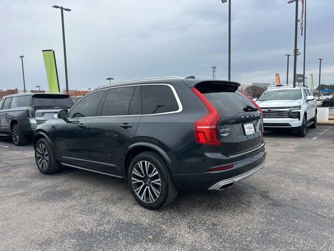 Used 2021 Volvo XC90 T6 Momentum w/ Protection Package Premier image 5