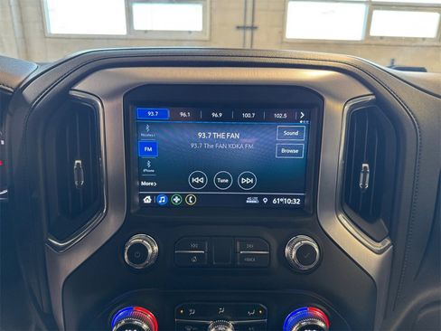 Used 2020 GMC Sierra 1500 Elevation w/ Elevation Value Package image 17