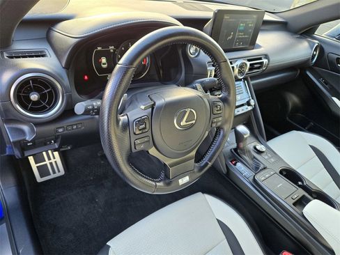 Used 2022 Lexus IS 350 F Sport image 13