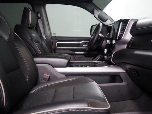 Used 2022 RAM 1500 4x4 Crew Cab Laramie image 14