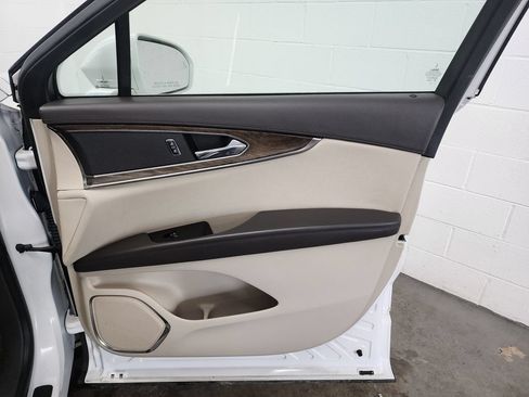 Used 2018 Lincoln MKX Reserve w/ Lincoln MKX Climate Package AWD/4WD image 33