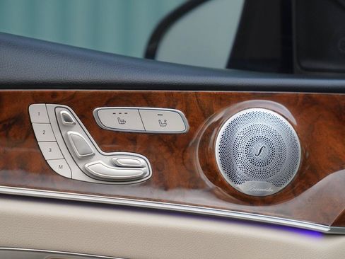 Used 2019 Mercedes-Benz E 300 4MATIC w/ Premium 1 Package image 24