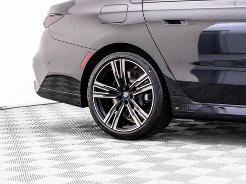 New 2026 BMW 760i xDrive w/ Executive Package image 38