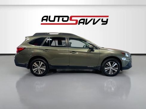 Used 2019 Subaru Outback 3.6R Limited w/ Popular Package #2 AWD/4WD image 8
