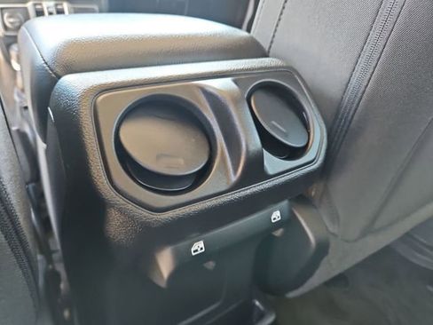 Used 2023 Jeep Wrangler Unlimited w/ 8.4" Radio Group image 20