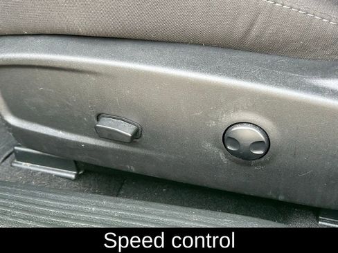 Used 2023 Dodge Challenger SXT image 16