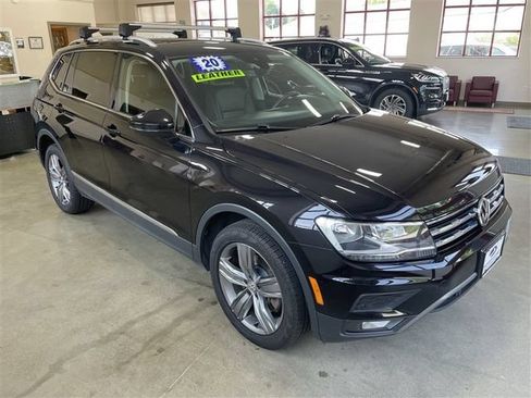 Used 2020 Volkswagen Tiguan SE AWD/4WD image 8