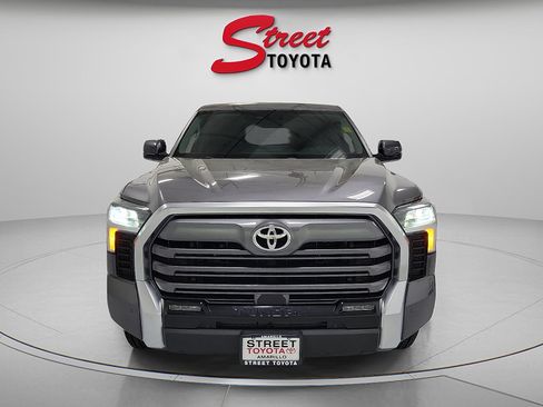 Used 2023 Toyota Tundra Limited w/ Power Package AWD/4WD image 6